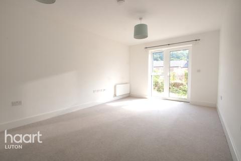 2 Kite Way, Luton, LU2 0GL