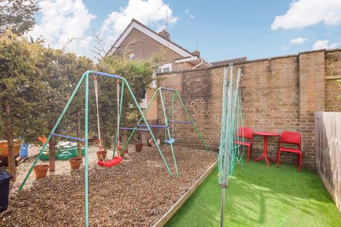 56b Antrobus Road, Amesbury, Salisbury, SP4 7NF