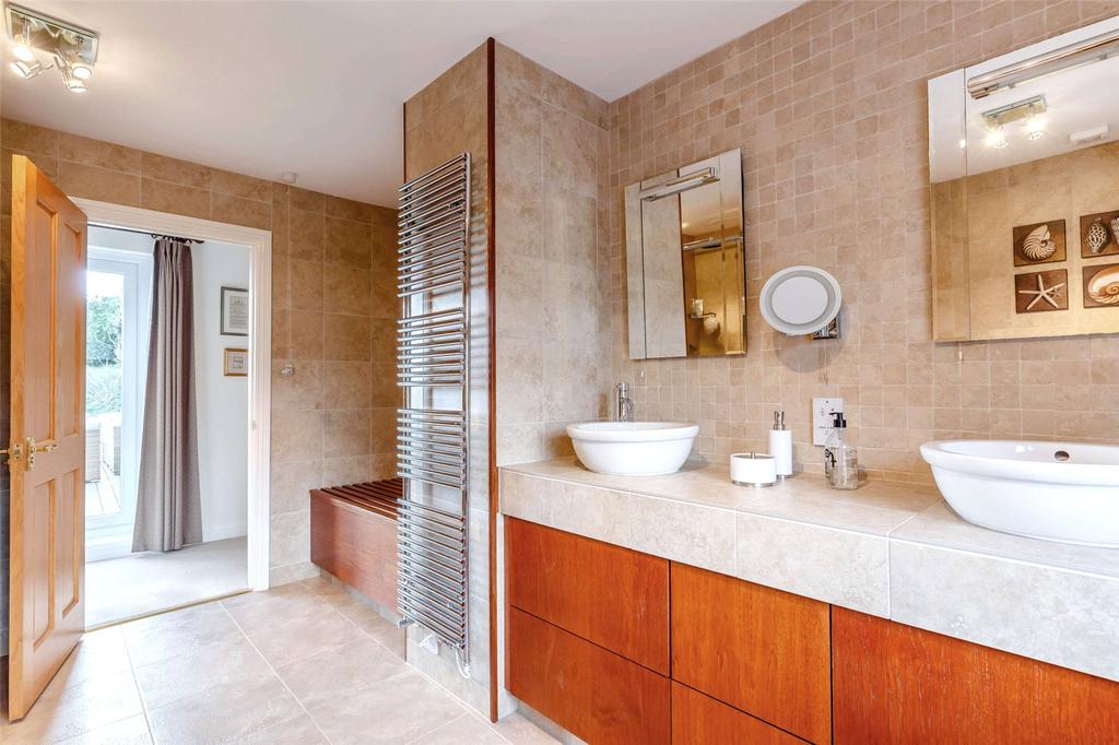 Ensuite Bathroom