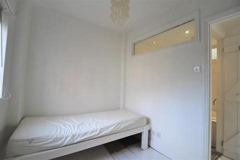 7 Millgate Lane, Manchester, M20 2SW
