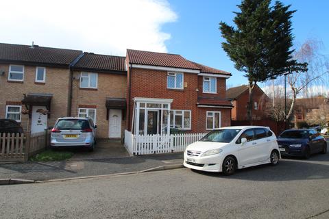 21 Turnstone Close, London, E13 0HN