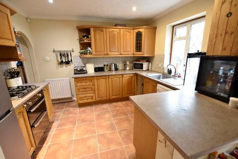 124 Uxbridge Road, Feltham, TW13 5EA