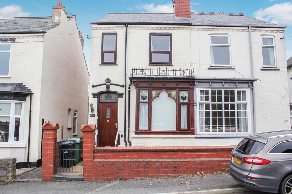 Himley Avenue, Dudley, DY1 2 bed semidetached house £159,950
