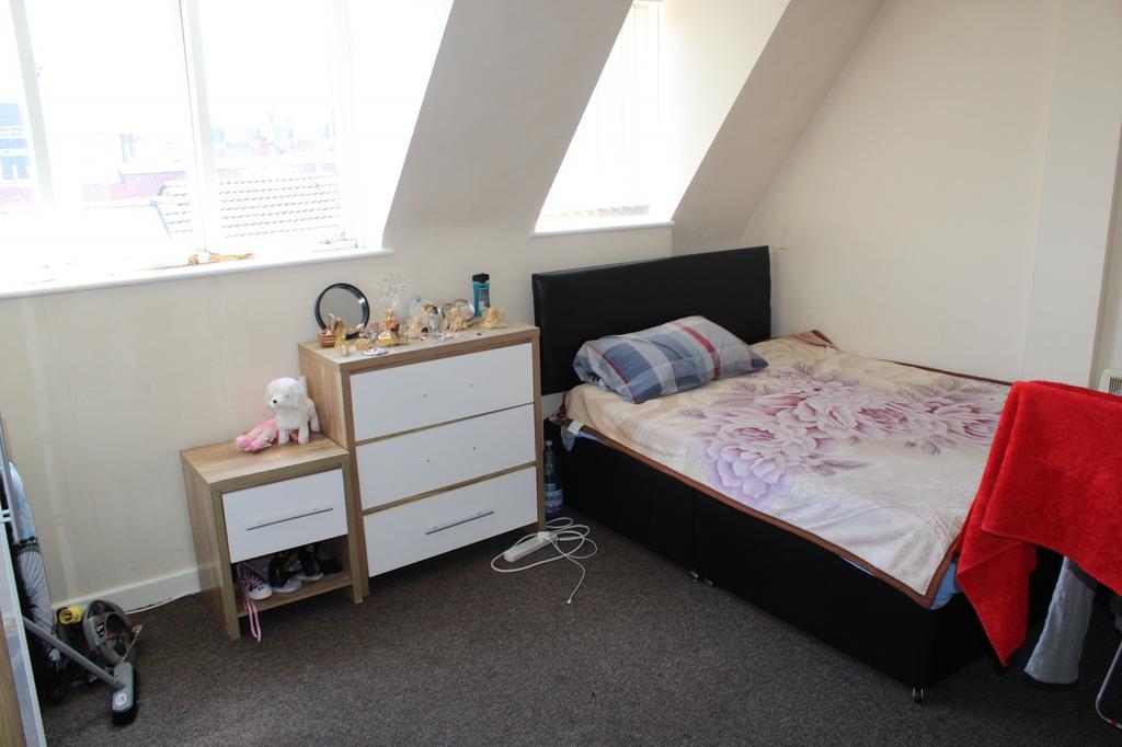 Top floor studio jpeg