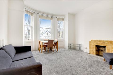 2 bedroom flat to rent, North Side Wandsworth Common, London