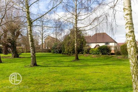 8 Gillison Close, Letchworth Garden City, SG6 1QL