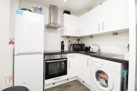 1 bedroom maisonette to rent, Avignon Close, Colchester, Essex, CO2