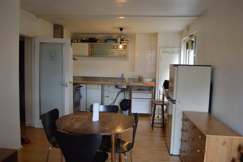 2 bedroom flat to rent, Olney Road, Walworth, London, SE17