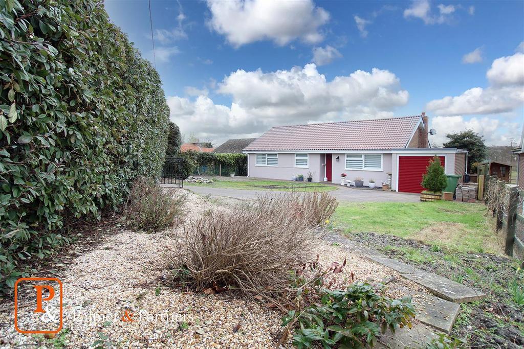 Mill Hill, Aldringham, Leiston, Suffolk 3 bed detached bungalow £475,000