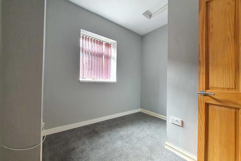 1 bedroom flat to rent, Regent Road, Blackpool