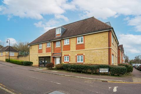 2 bedroom apartment to rent, Wellsfield, Bushey, Herts, WD23