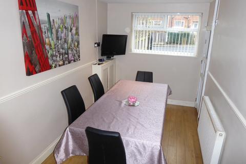 35 Acres Hall Crescent, Pudsey, LS28 9DY