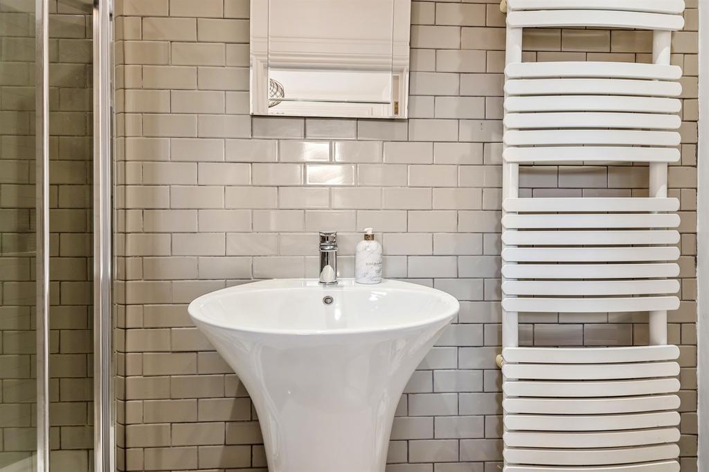 En-Suite+