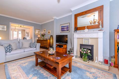 26 Beechwood Close, Amersham, HP6 6QU