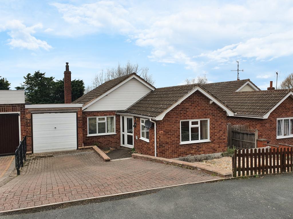 Brookside, Off Lichfield Avenue, Hereford 3 bed detached bungalow £
