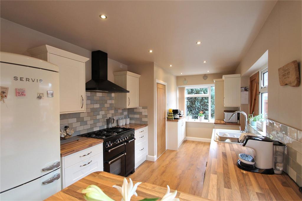 Murrayfield Drive, Willaston, Nantwich, CW5 3 bed bungalow £260,000