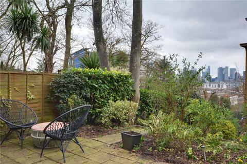 2 Lasseter Place, London, SE3 7UX