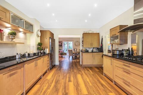 63 Knox Road, Guildford, GU2 9AH