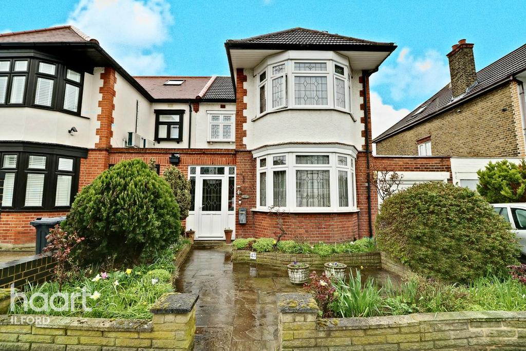 Canterbury Avenue, Ilford 3 bed semidetached house £650,000