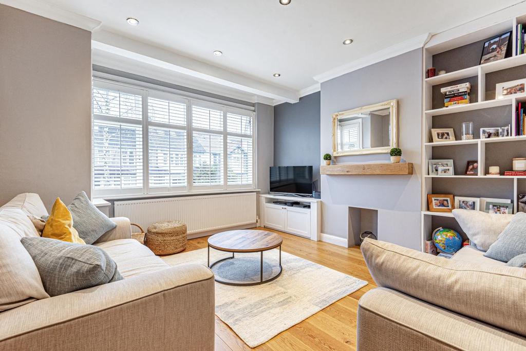 Elm Walk, Raynes Park 4 bed terraced house £885,000