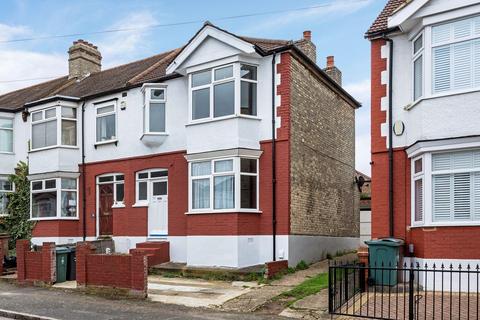 79 Bridge End, London, E17 4ER