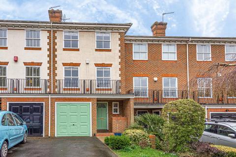 10 Regency Mews, Beckenham, BR3 5FG