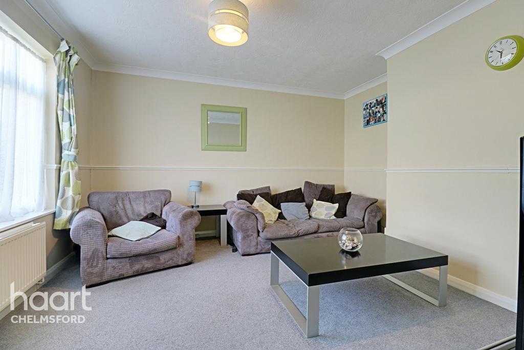 Rothbury Road, Chelmsford 3 bed semidetached house £300,000