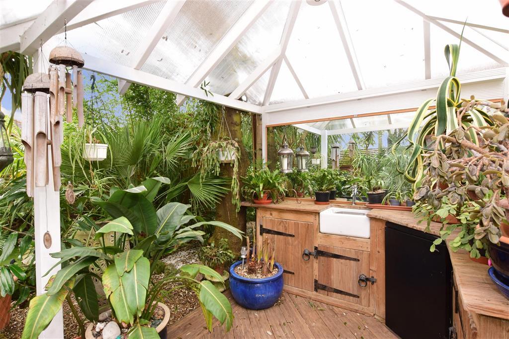 External Lifestyle Photograph