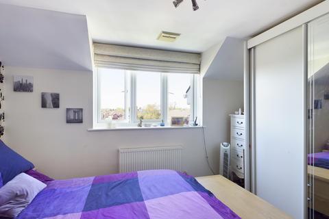 22 Harcourt, Wraysbury, Staines, TW19 5DY