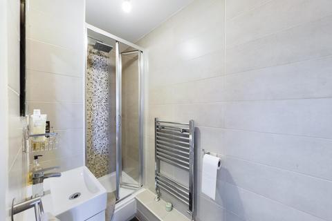 22 Harcourt, Wraysbury, Staines, TW19 5DY