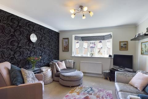 22 Harcourt, Wraysbury, Staines, TW19 5DY