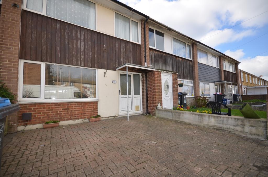 Clements Road Ramsgate CT12 3 bed terraced house £1,000 pcm (£231 pw)