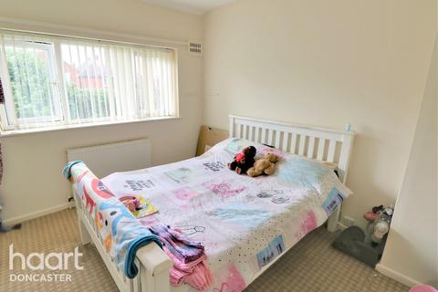 82 Aintree Avenue, Doncaster, DN4 6HS