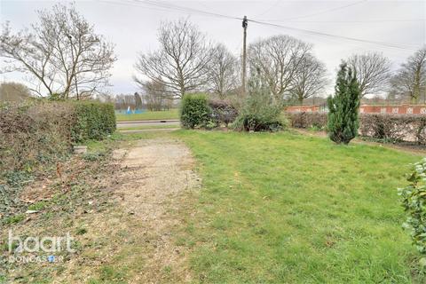 82 Aintree Avenue, Doncaster, DN4 6HS