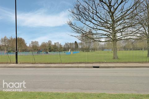 82 Aintree Avenue, Doncaster, DN4 6HS