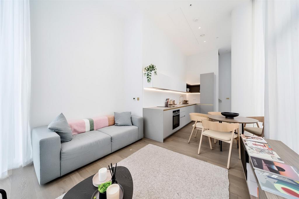 (Main)