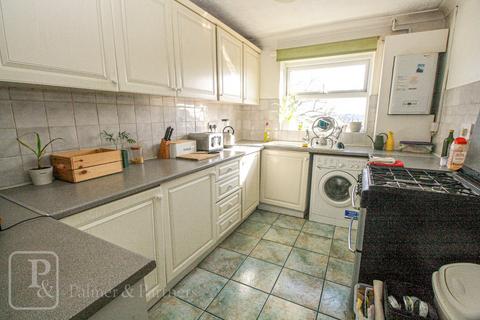2 bedroom apartment to rent, Stonecrop, Braiswick, Colchester, Essex, CO4