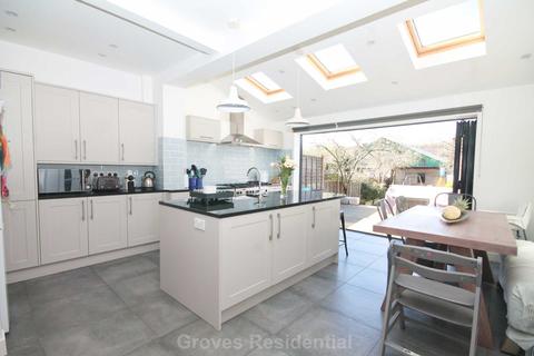 48 Albany Road, New Malden, KT3 3NY