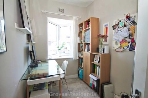48 Albany Road, New Malden, KT3 3NY