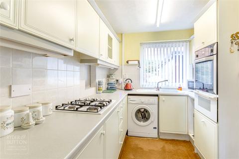 23 Borrowdale Close, Royton, Oldham, OL2 6TN