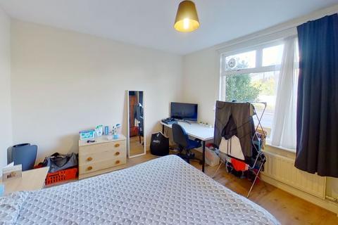 undefined, Guildford Park Road, Guildford, GU2 7NF