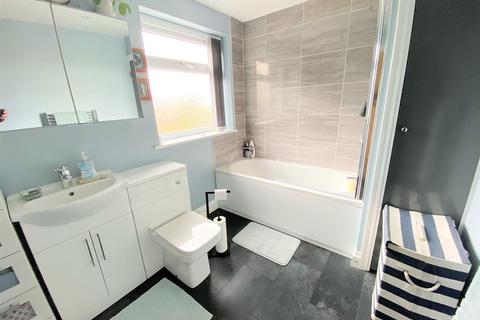 71 Barnfield Drive, Liverpool, L12 7HU