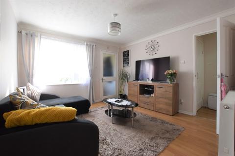 70 Corn Mill Crescent, Exeter, EX2 8TP
