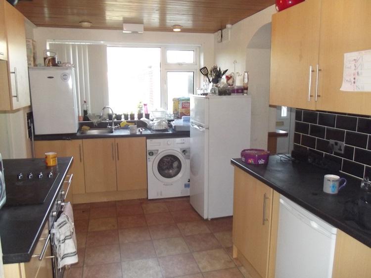 Eastfield Crescent, Badger Hill, York... 5 bed house share £2,058 pcm