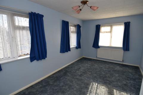 1 Hundreds Close, Westgate-on-sea, CT8 8HB