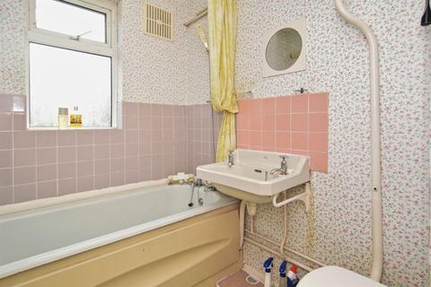 1 Hundreds Close, Westgate-on-sea, CT8 8HB