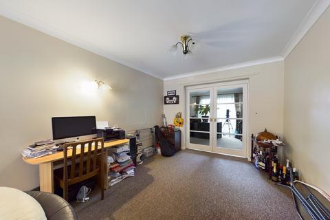 8 Beatty Close, Thetford, IP24 2JN