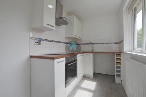 2 bedroom flat to rent, Blackhill Avenue, Wallsend NE28