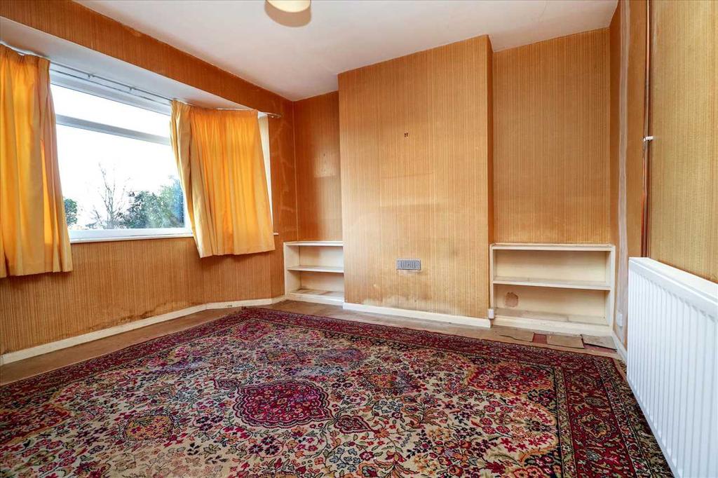 Almond Avenue, Lincoln 3 bed semidetached house £180,000