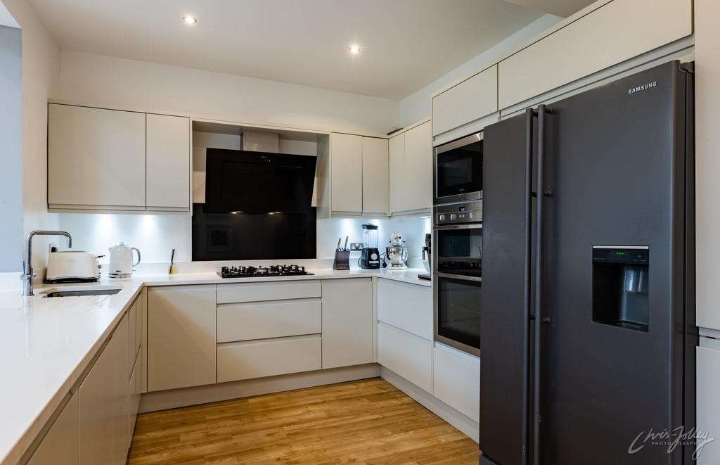 Kitchen area 2